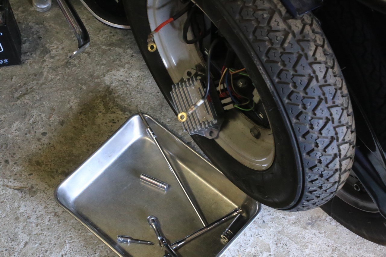 PX150EURO3のレギュレーター不具合確認