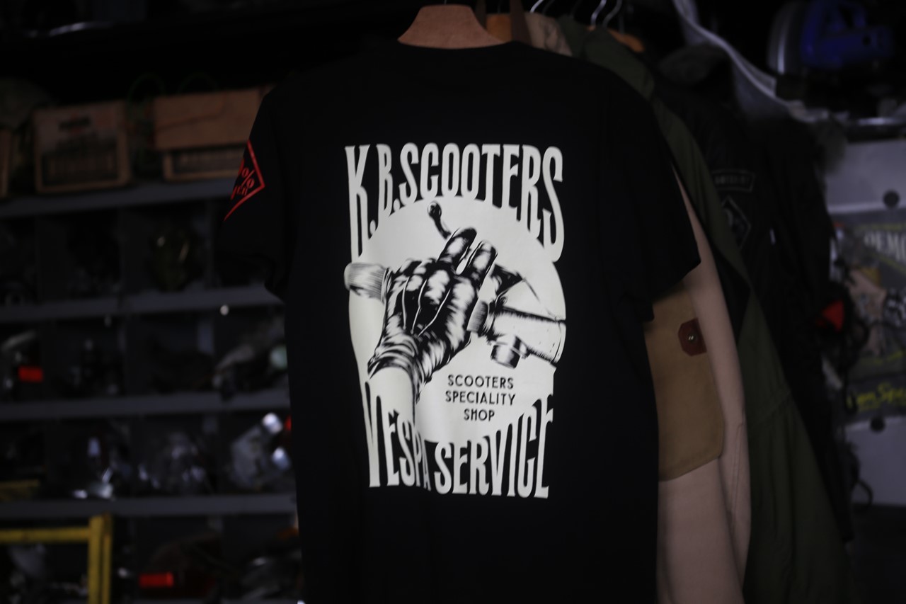 WEBショップにアップされた新作Tシャツの写真