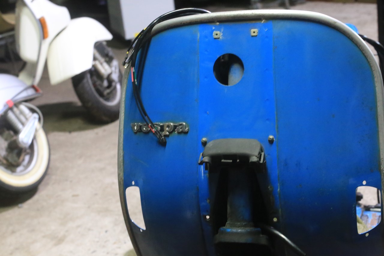 P125Xの磨き作業の様子(左側から撮影)