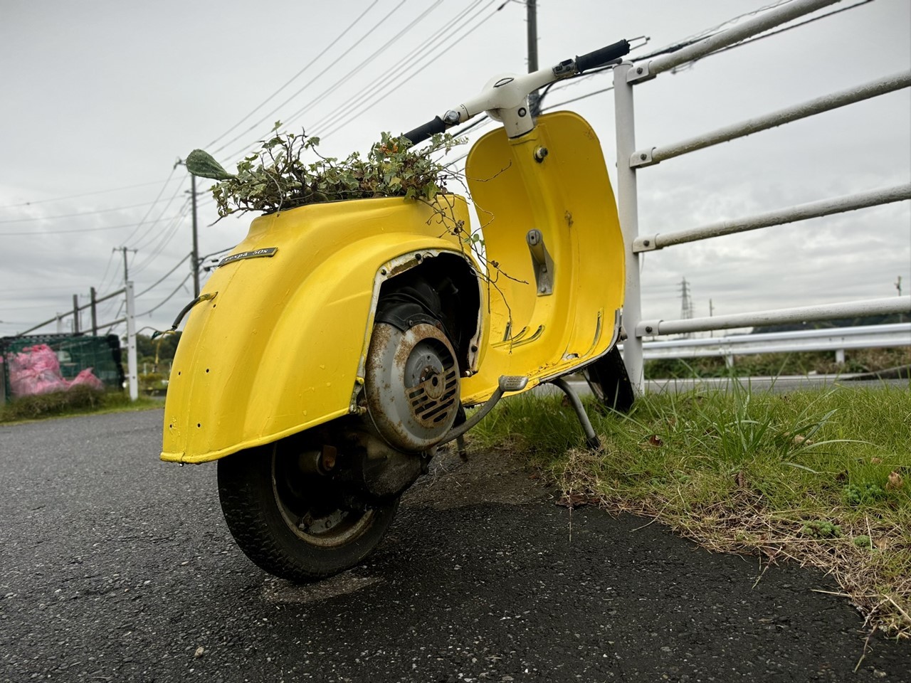 雨の朝に試運転を断念したET3
