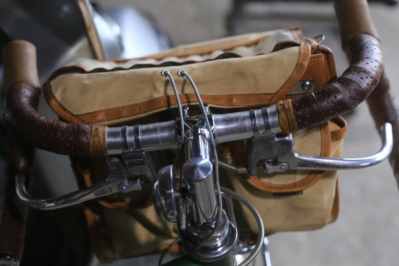 磨き直した自転車のアルミパーツ