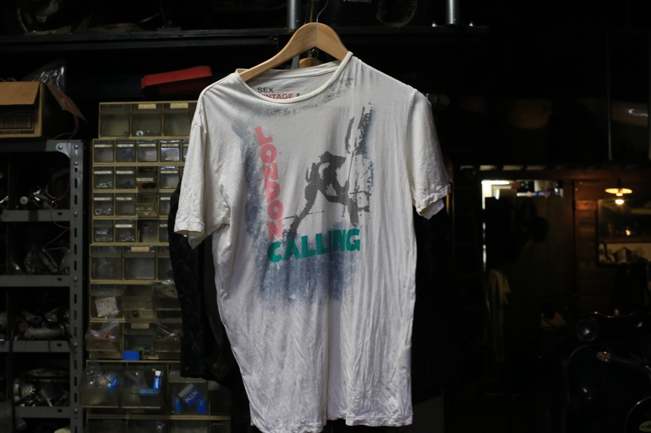 London CallingモチーフTシャツ