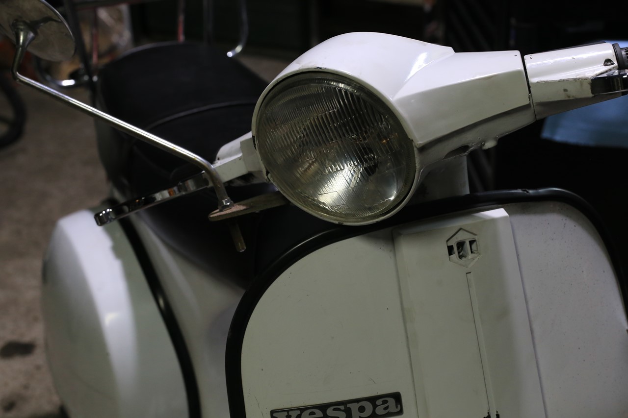 PX200Eの点検整備中の車両