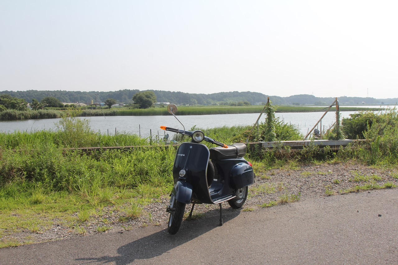 試運転に向かうベスパ100