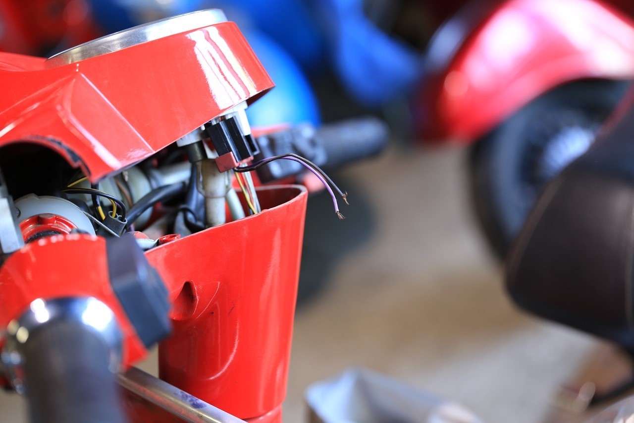 PX150EURO3 灯火類トラブル原因となったメーター配線