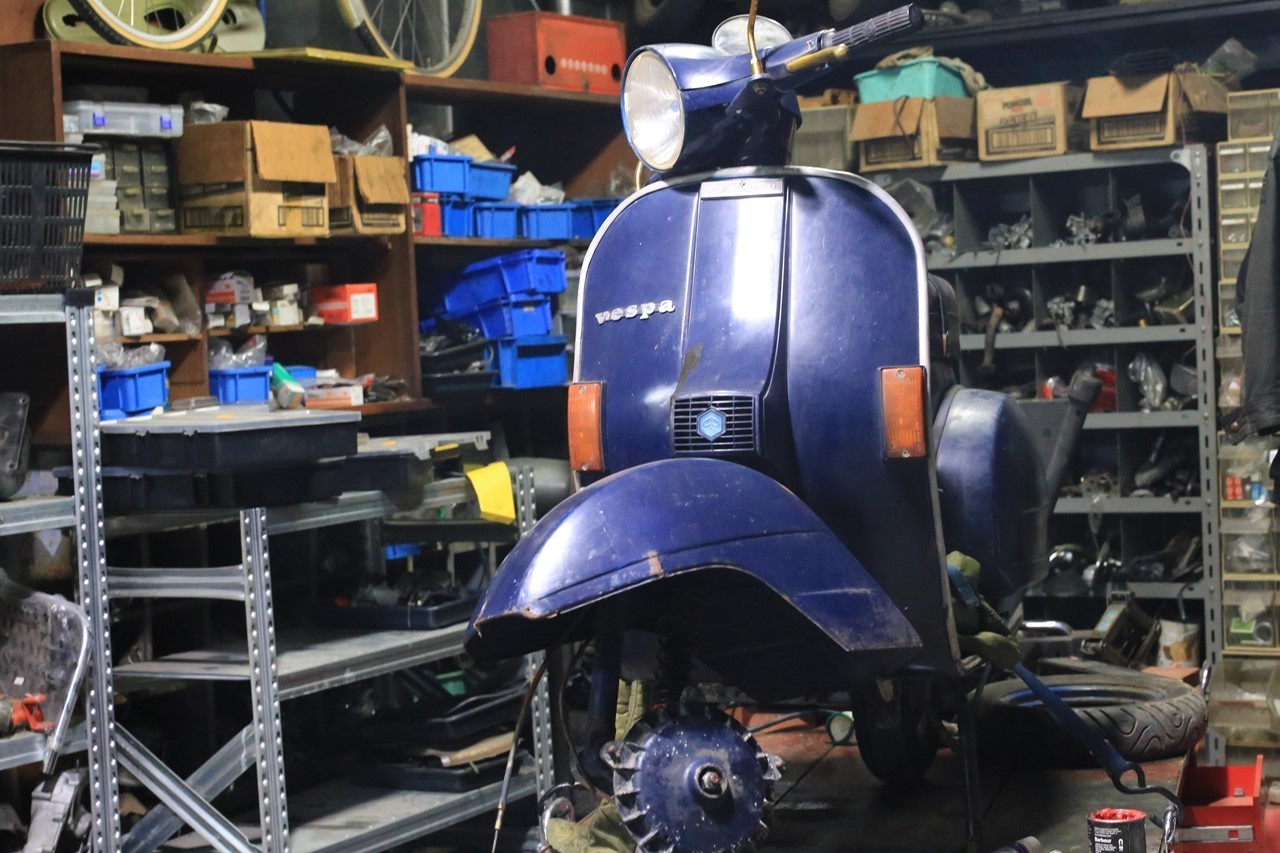 ボディー作業開始の様子