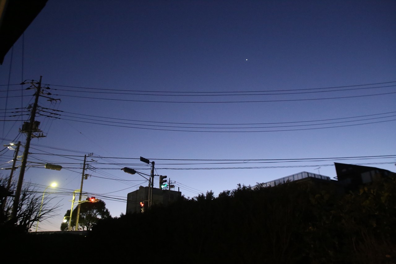 日没前の作業場風景