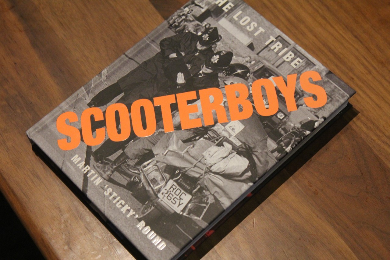 届いた洋書「SCOOTERBOYS」
