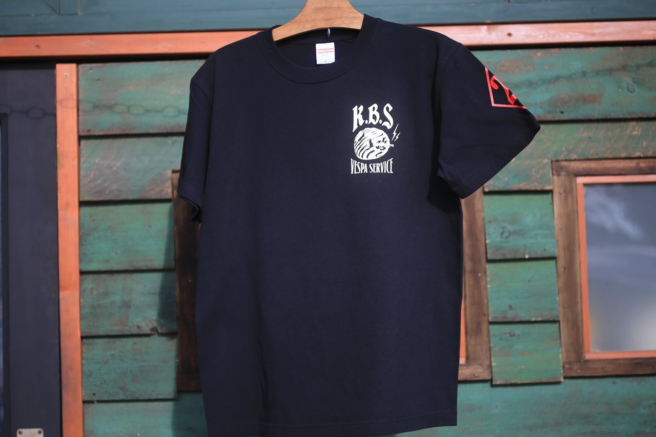 新作Tシャツのフロントプリントデザイン