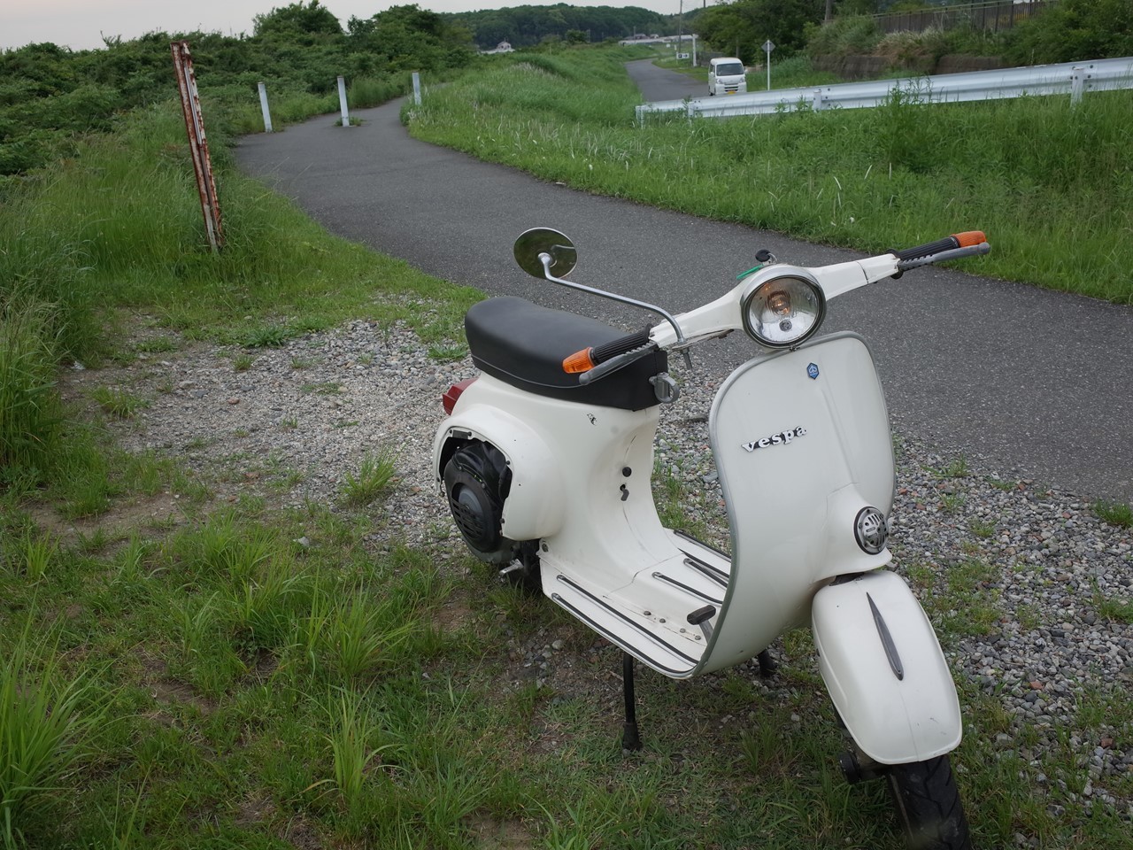 整備後のベスパ2台が並んだ様子