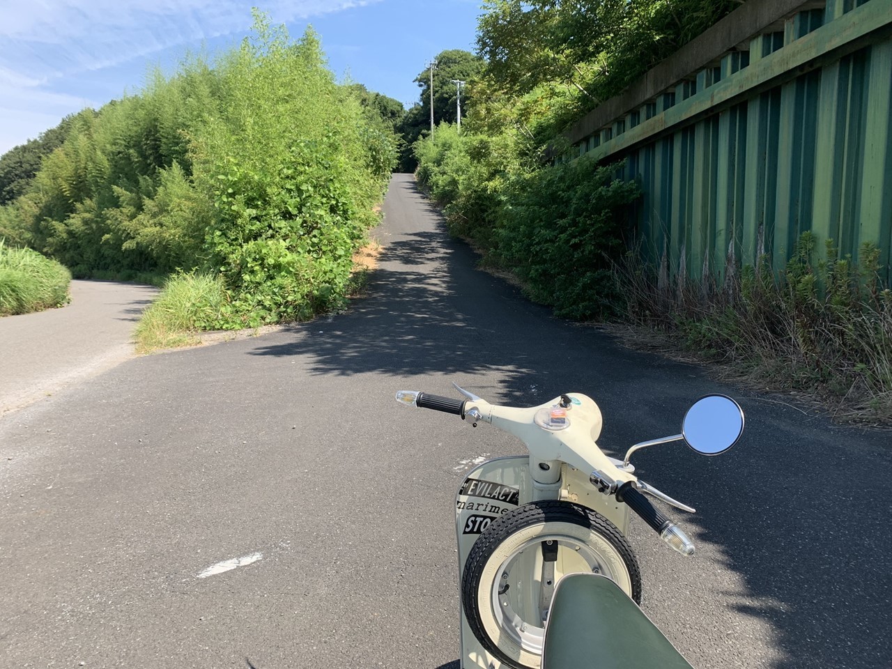 登坂試験場となる坂道