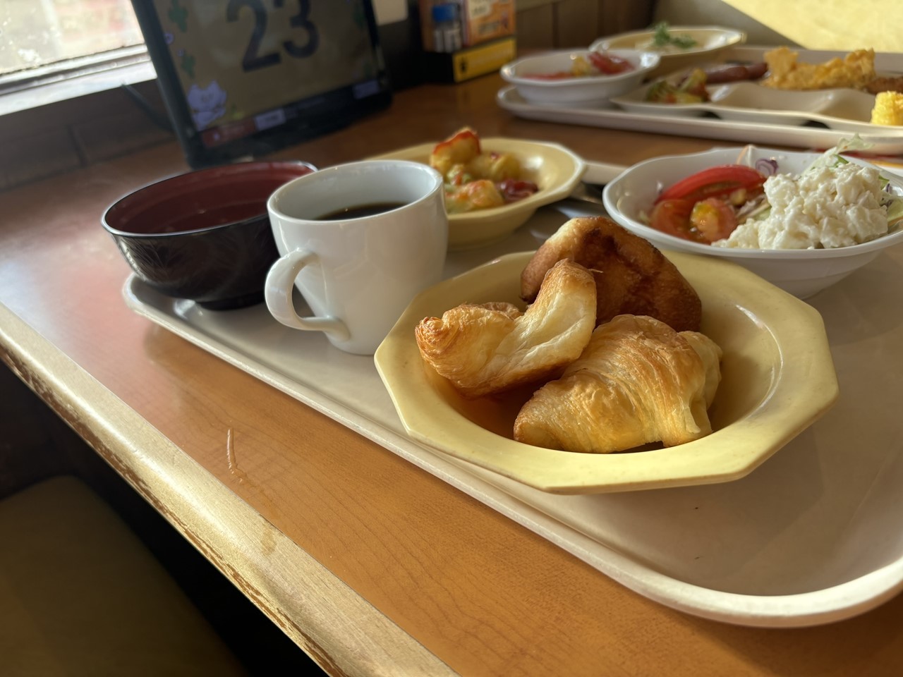 ビュッフェスタイルのモーニングで食べ過ぎてしまった料理