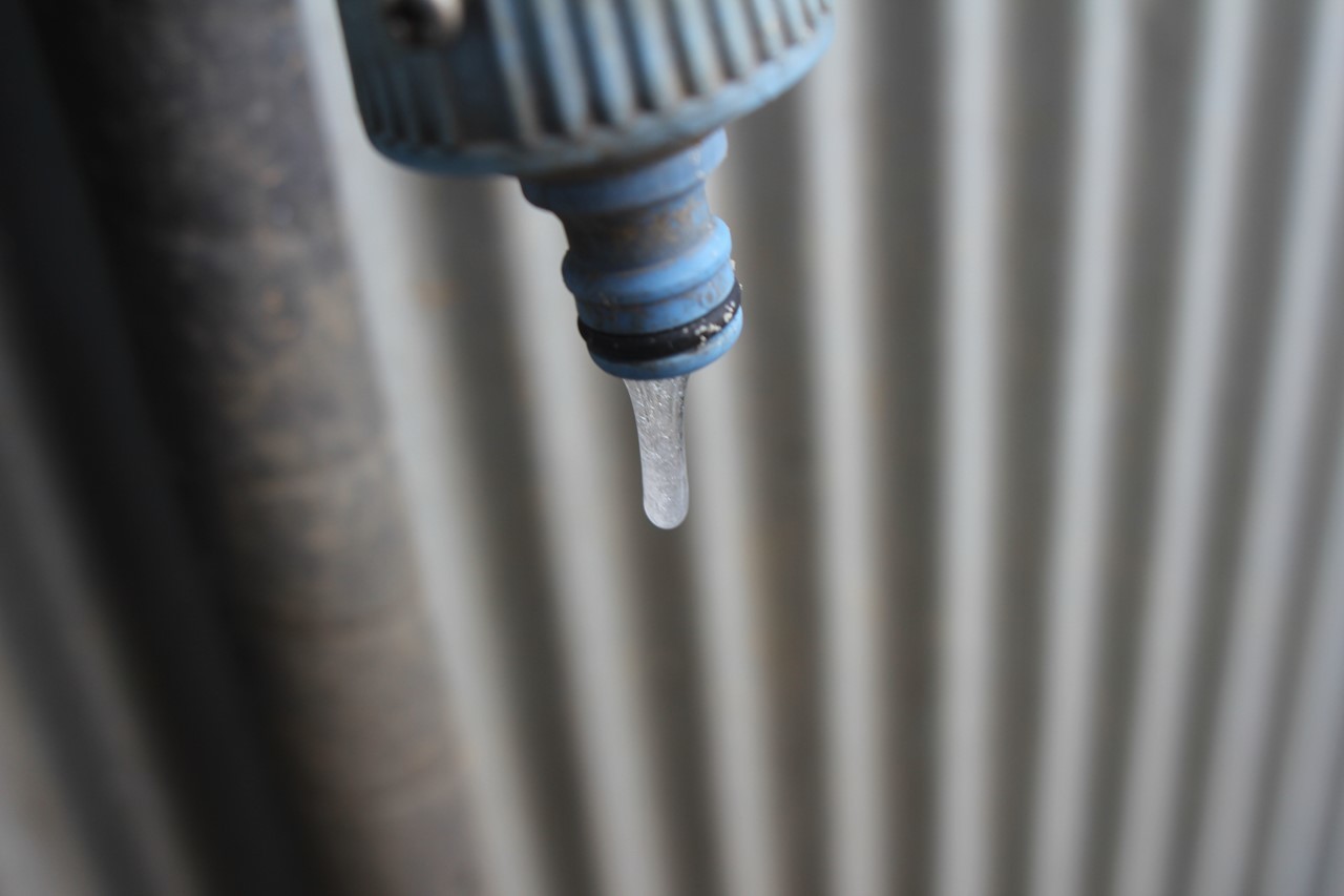 今季初の外の水道凍結