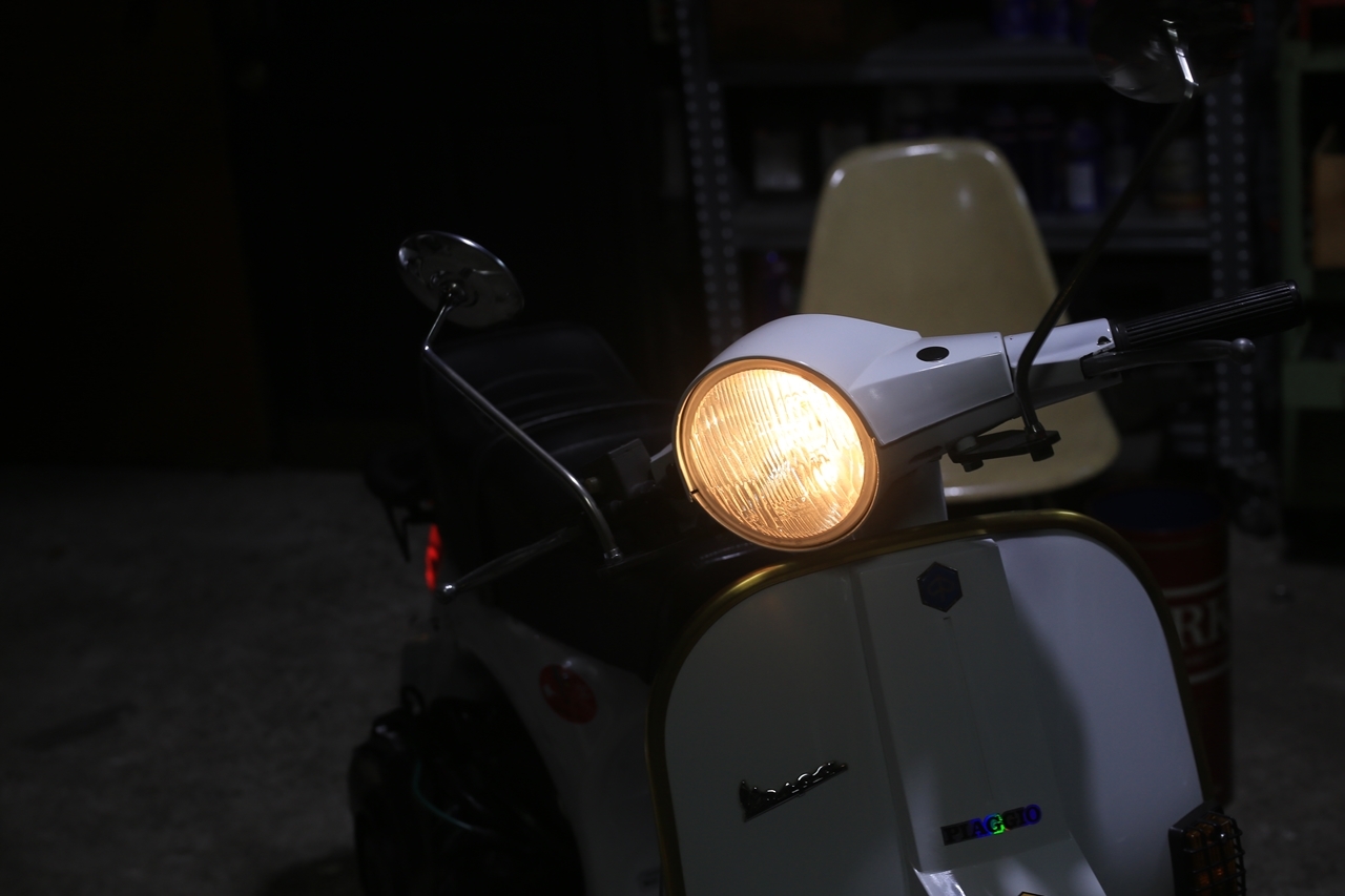 PX200FL1のエンジン始動シーン