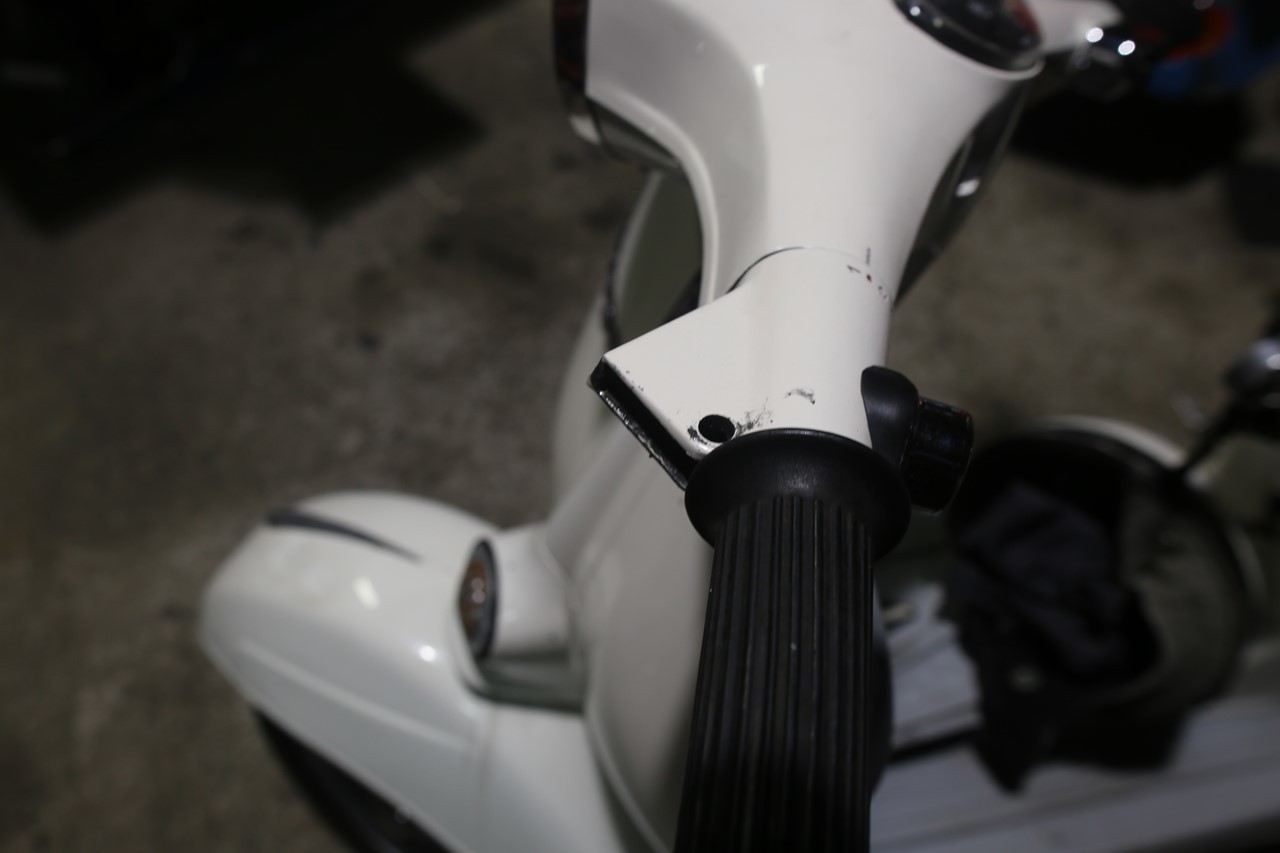 クラッチケーブルが切れたベスパ125ET3