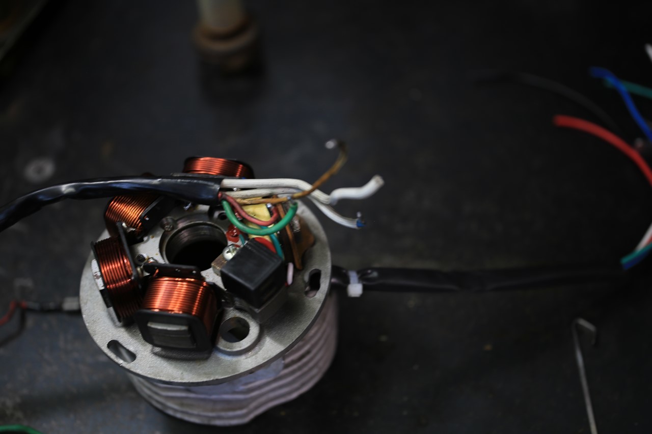 PX200Eの分解整備作業