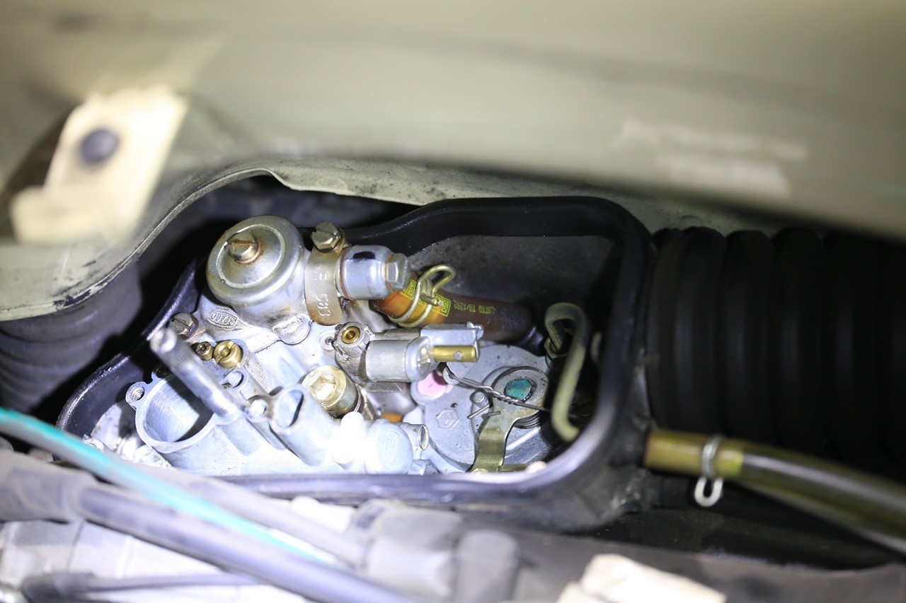 純正フューエルホース装着のままのPX200FL2