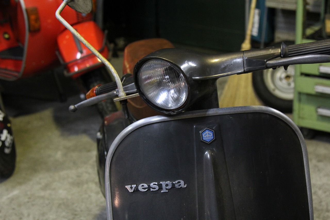 急遽整備に入ったベスパ50s
