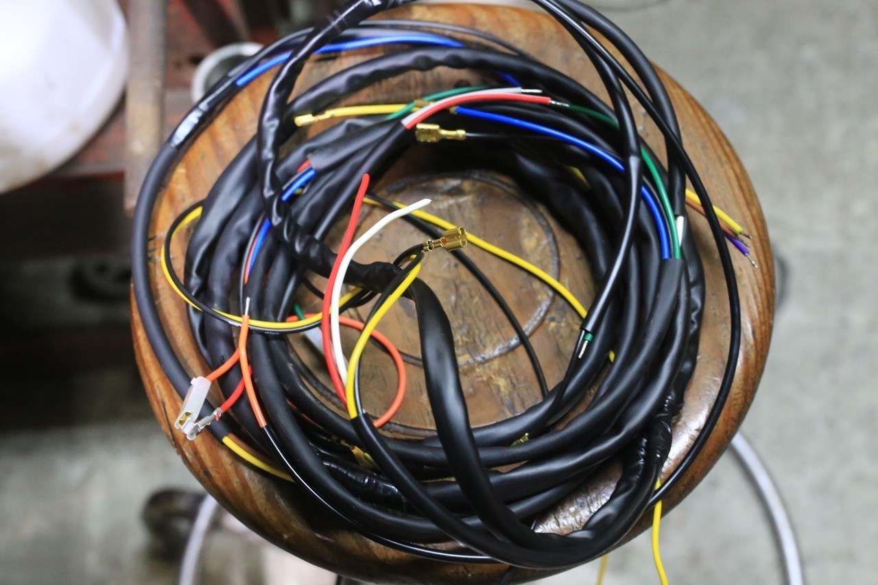 ベスパラリーのメインハーネス交換作業