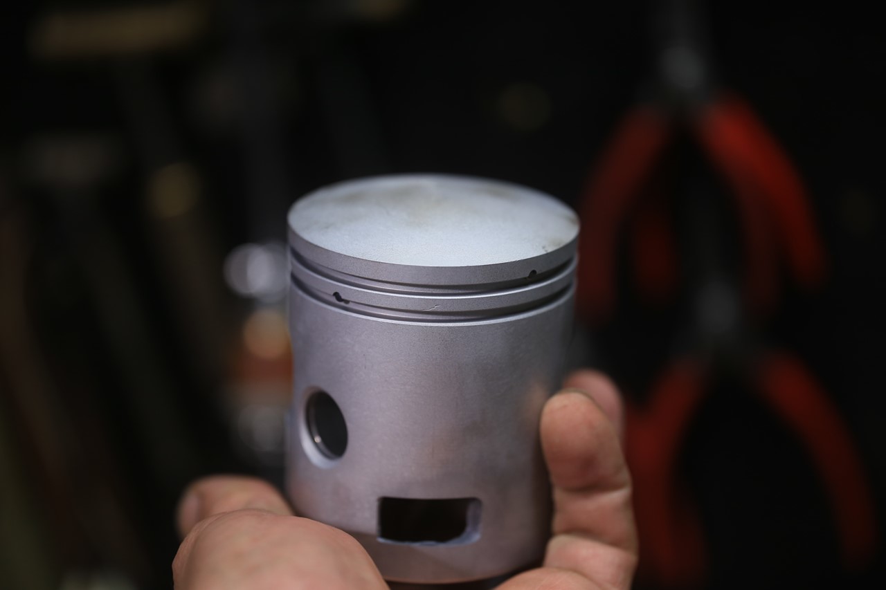 カーボン清掃後のピストン