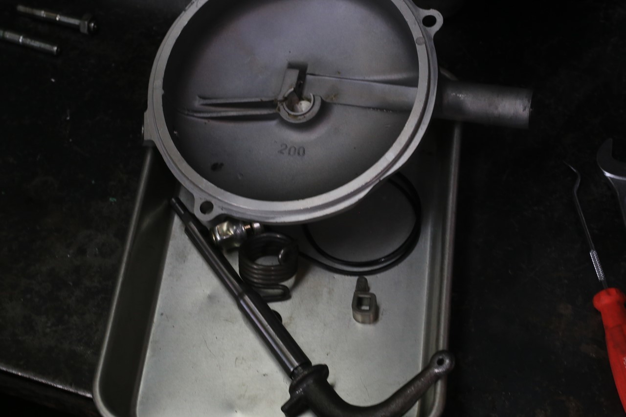 部品の仕込み作業