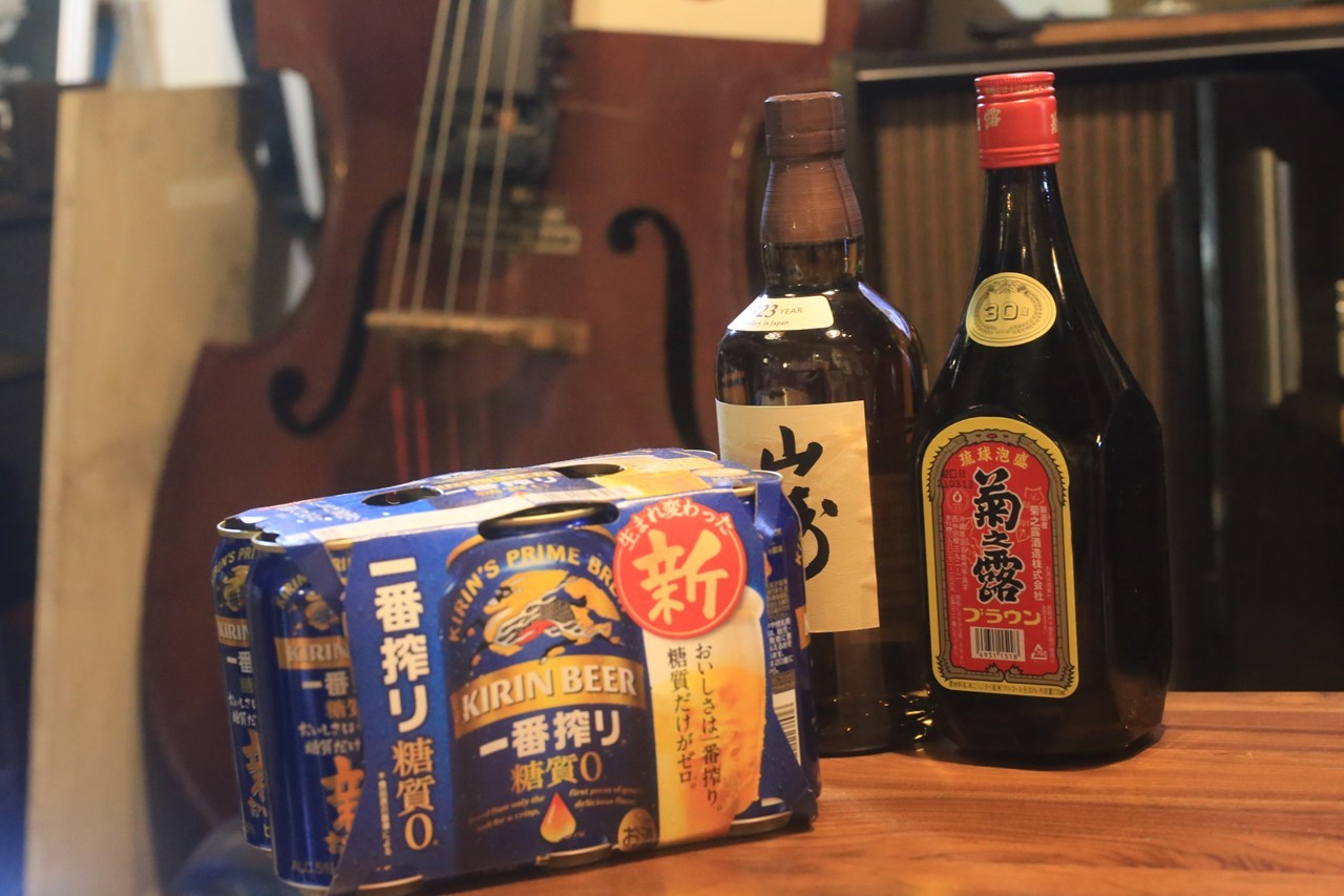 お客様から差し入れられたアルコール類