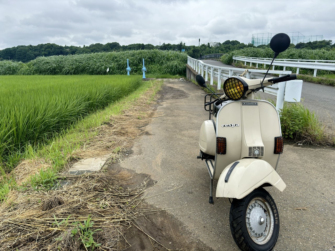 P125Xのライト周り修理後の様子