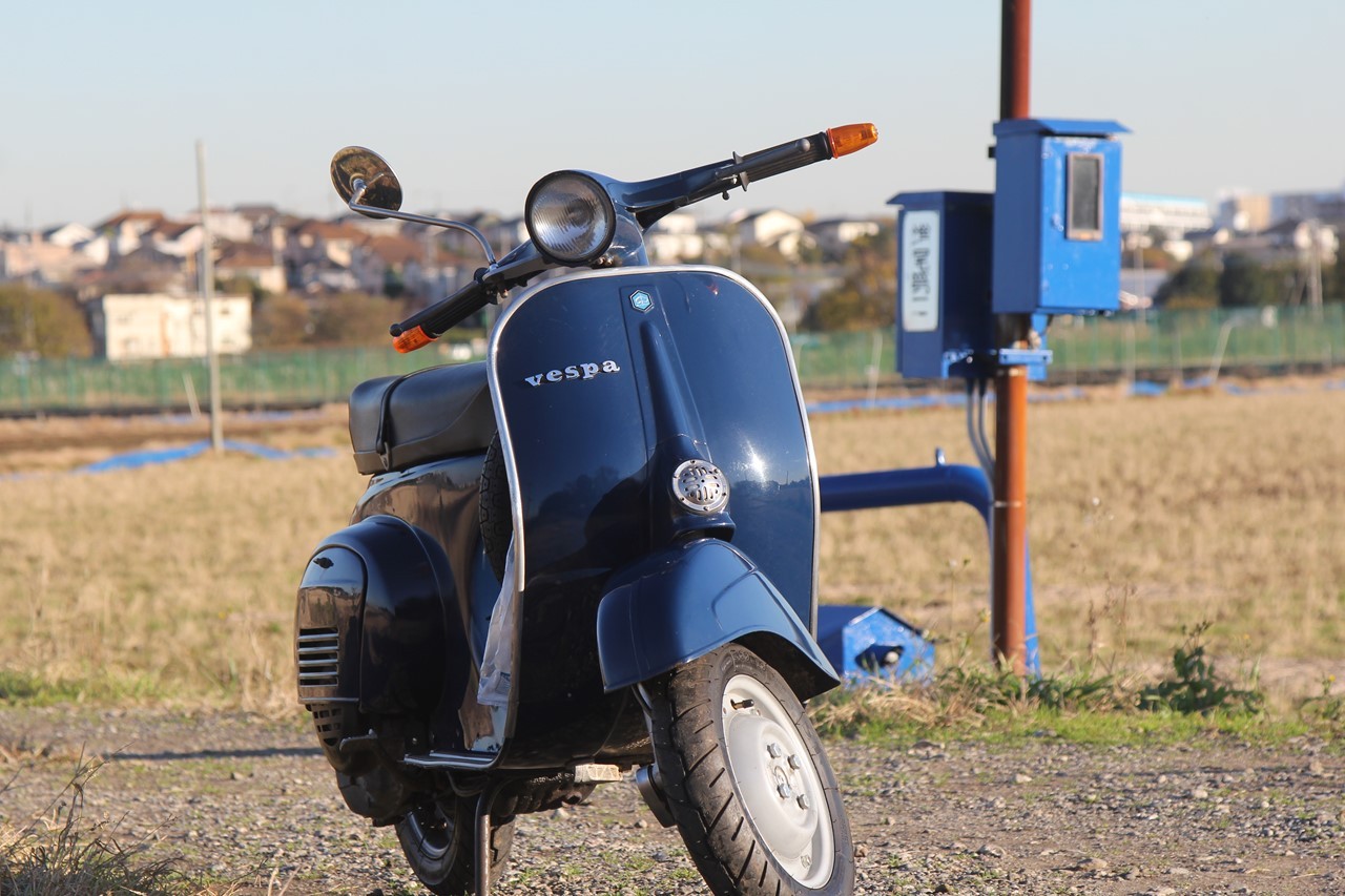 中古車ストックのベスパ100のキャブレター内ガソリン交換へ出発