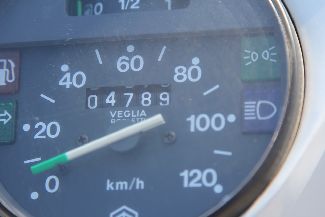 PX200FL1の走行距離計4789km