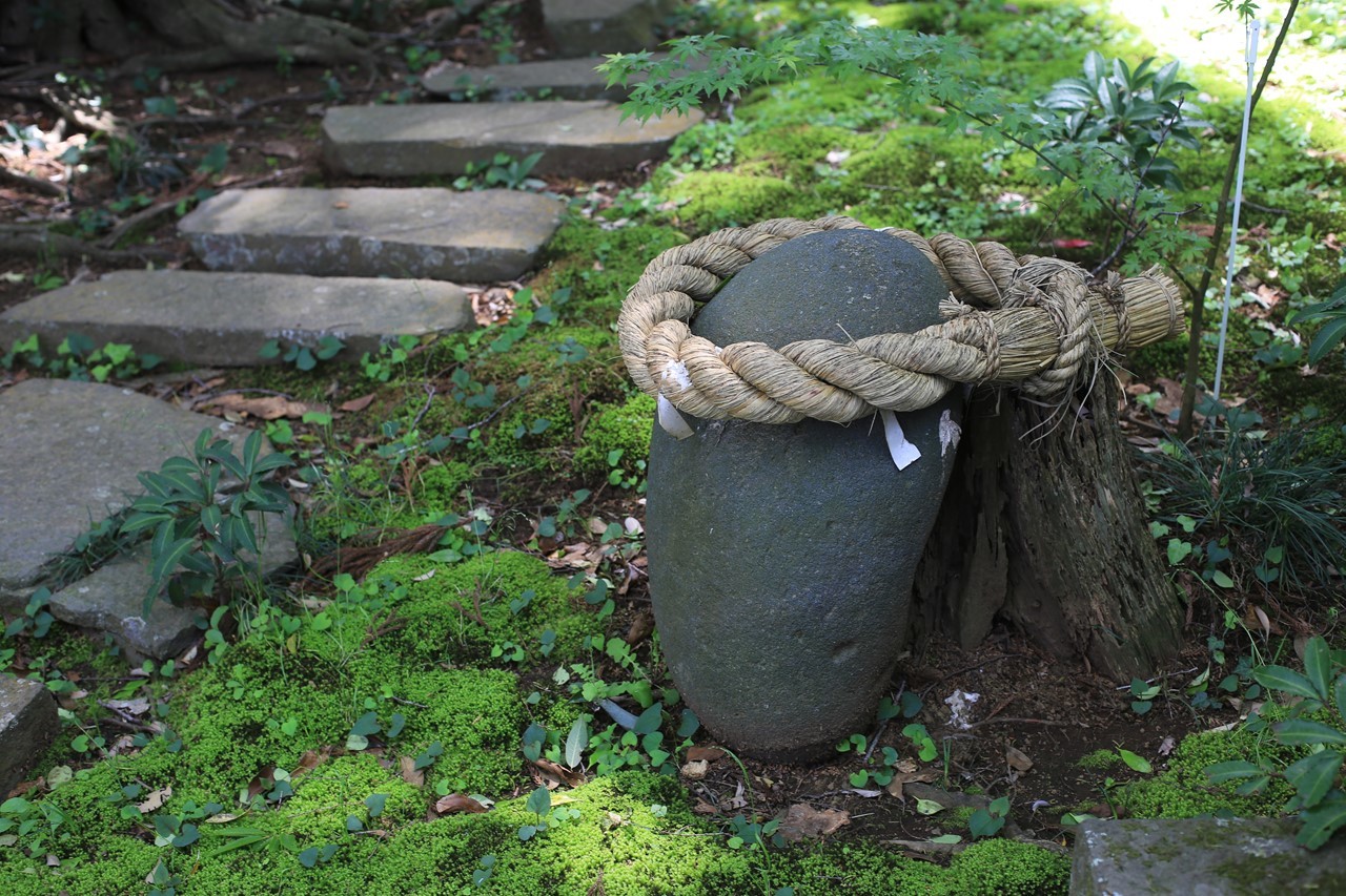 神社の雰囲気ある風景2