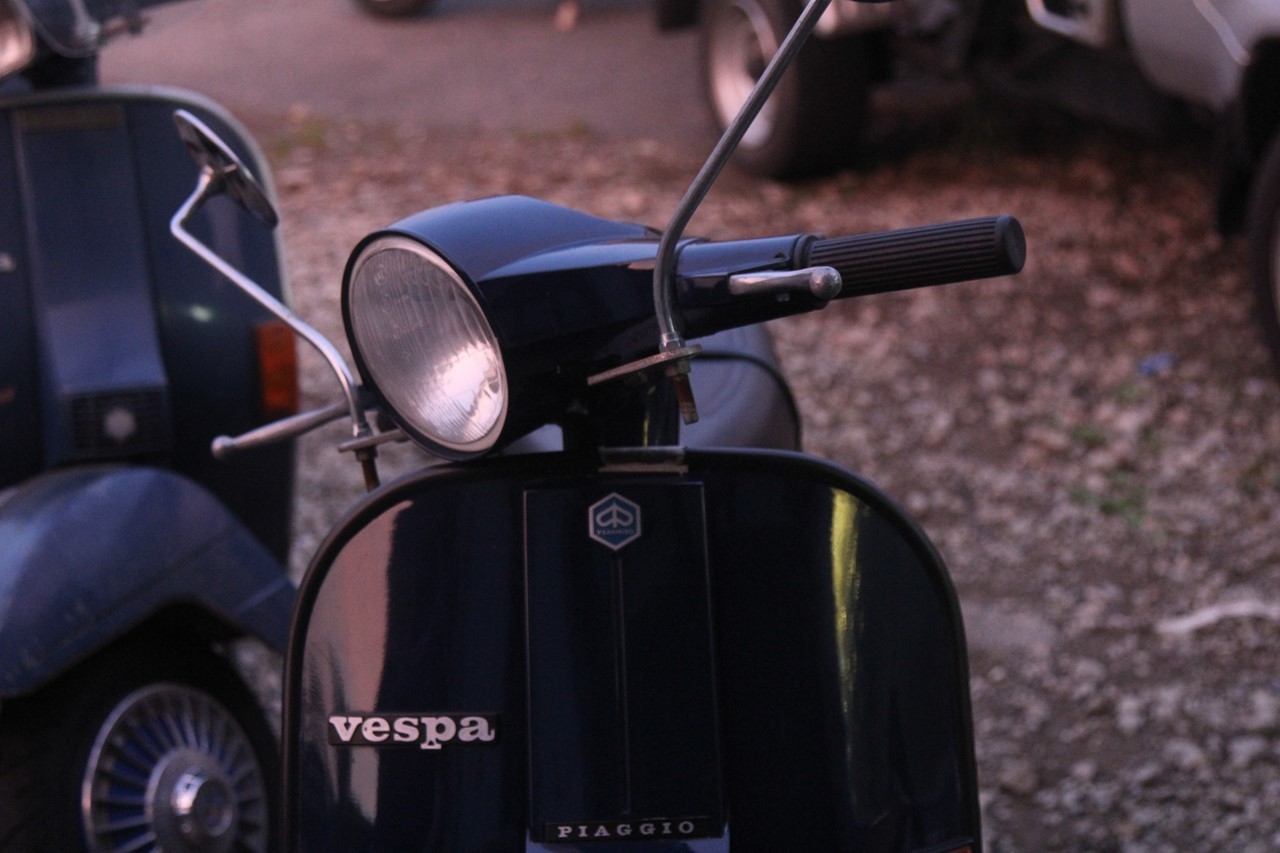 f0225627_19263458-vespa