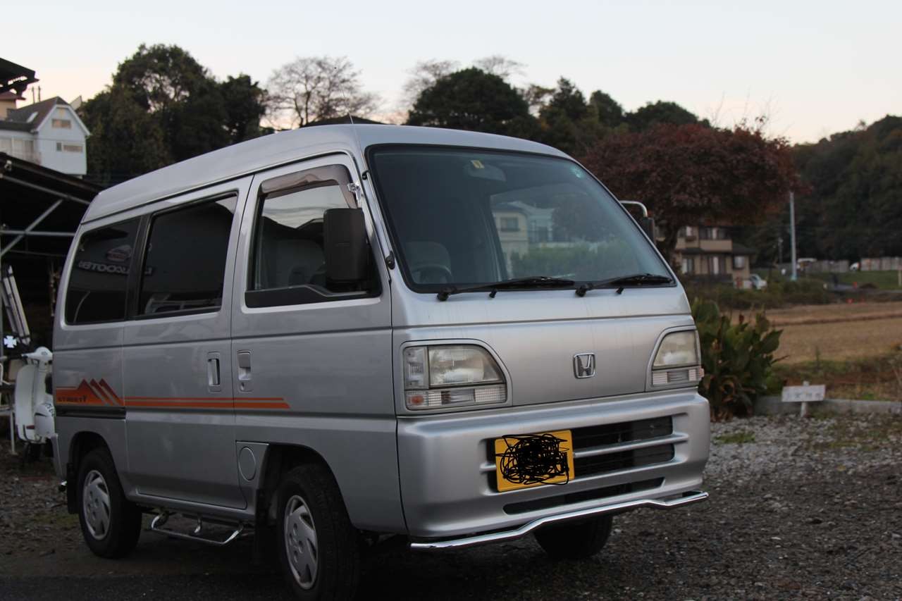新たにお客様からやってきたホンダ アクティ ストリートVの外観