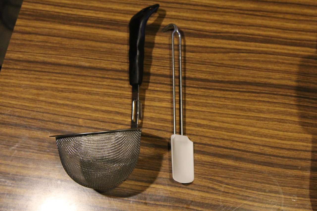 新しく購入したお玉とヘラの調理器具セット。