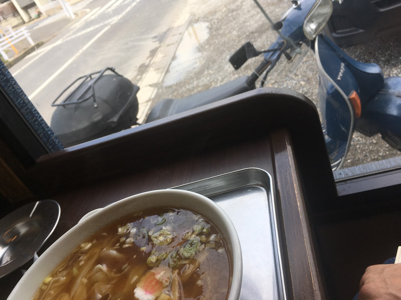 煮干し系ラーメンとメンマのアップ