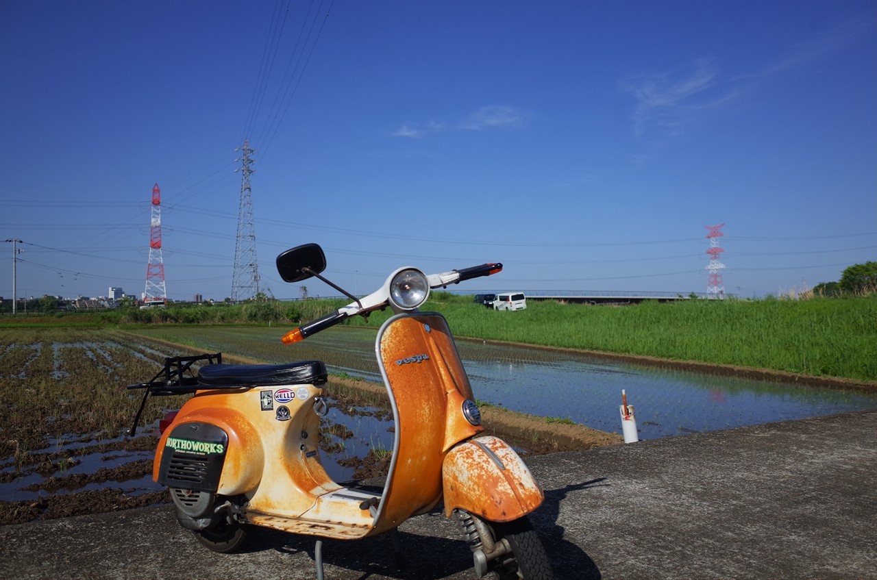 ベスパ100R、電装グレードアップ前の試運転風景