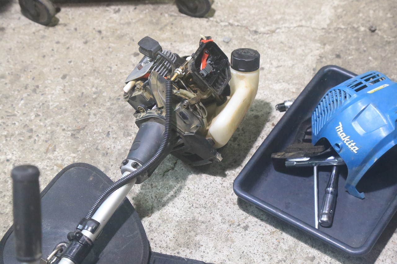 トラブルが発生した草刈機