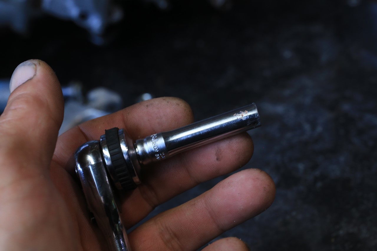 工具店で新しく購入したディープソケット