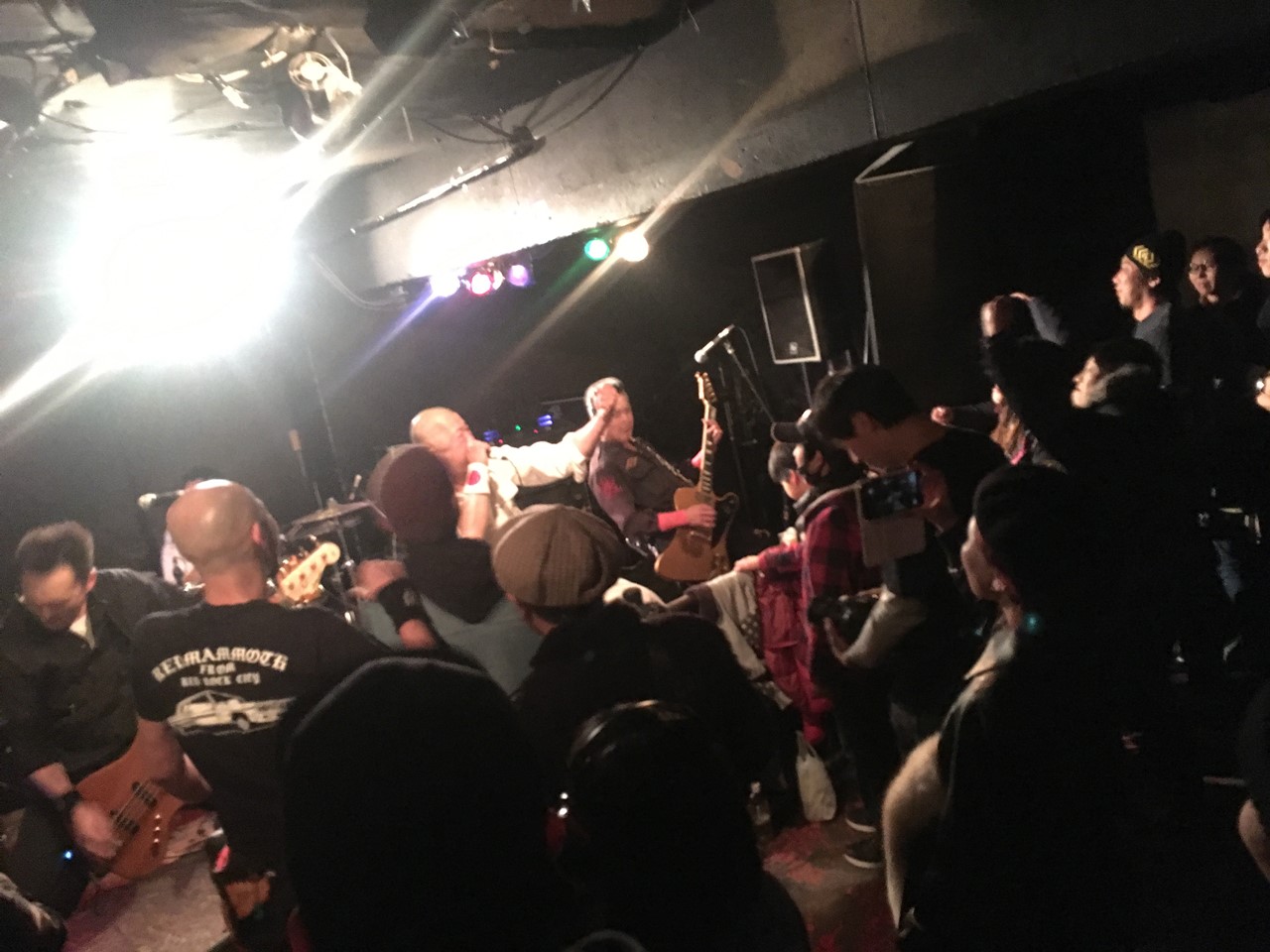 STRONG BLOSSOMの熱いステージ