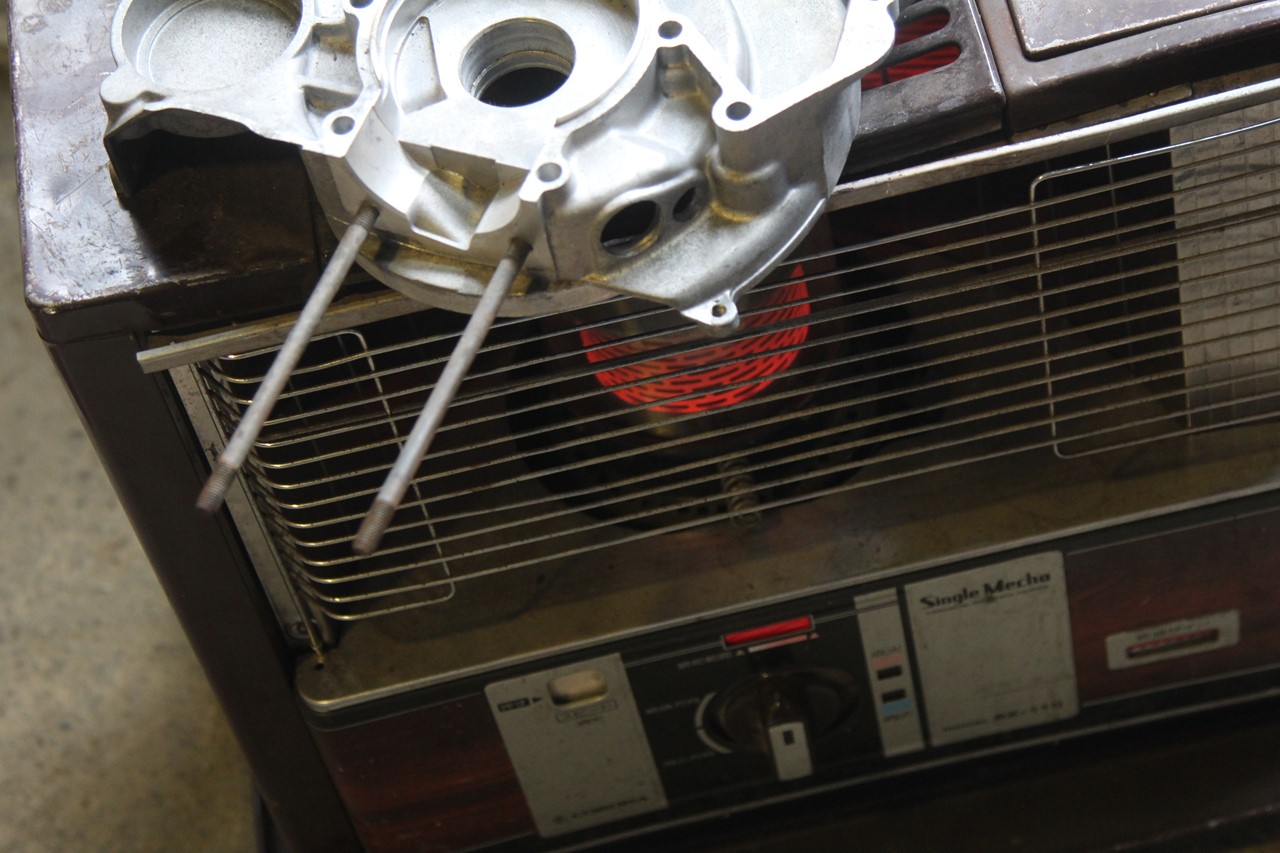 細かい作業を進める様子