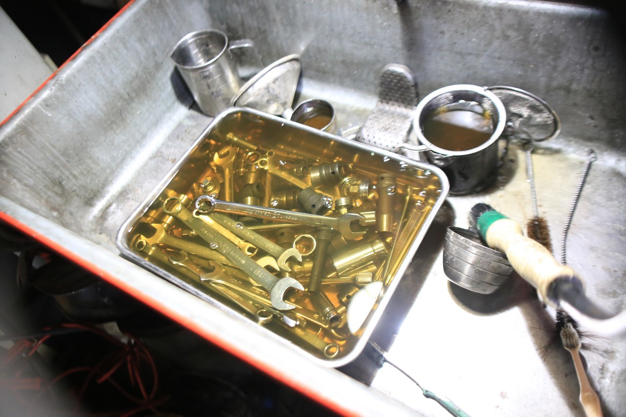 工具を漬け置きして大掃除開始