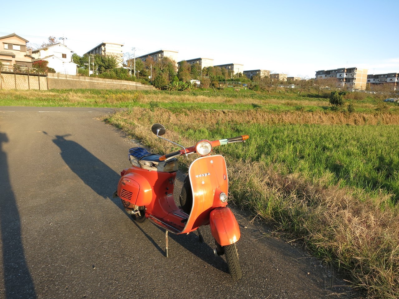 ベスパでの仕事風景(別角度)