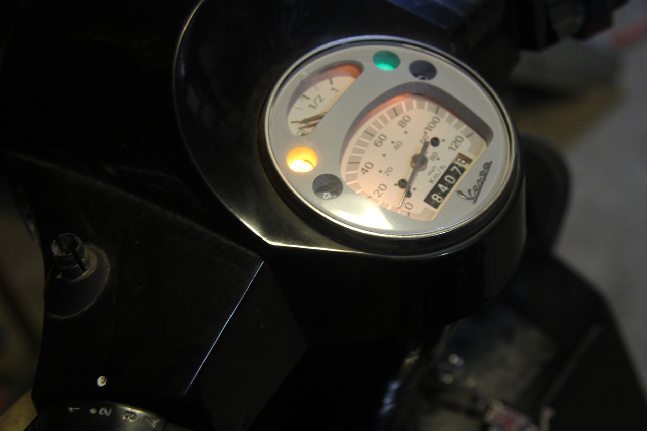 PX200FL2の外観
