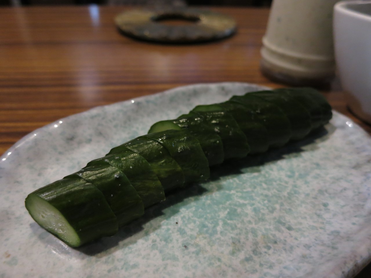 漬け込まれたキュウリの糠漬け
