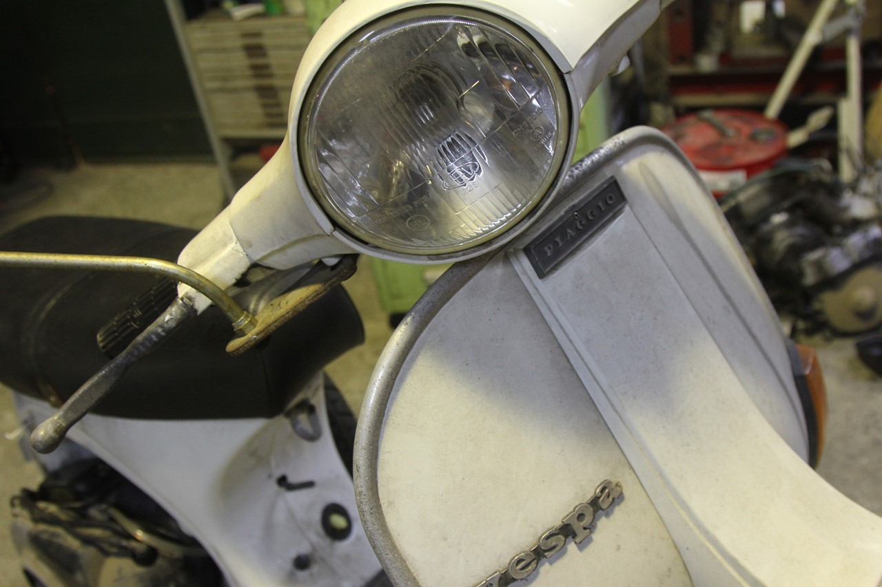 f0225627_21245586-vespa