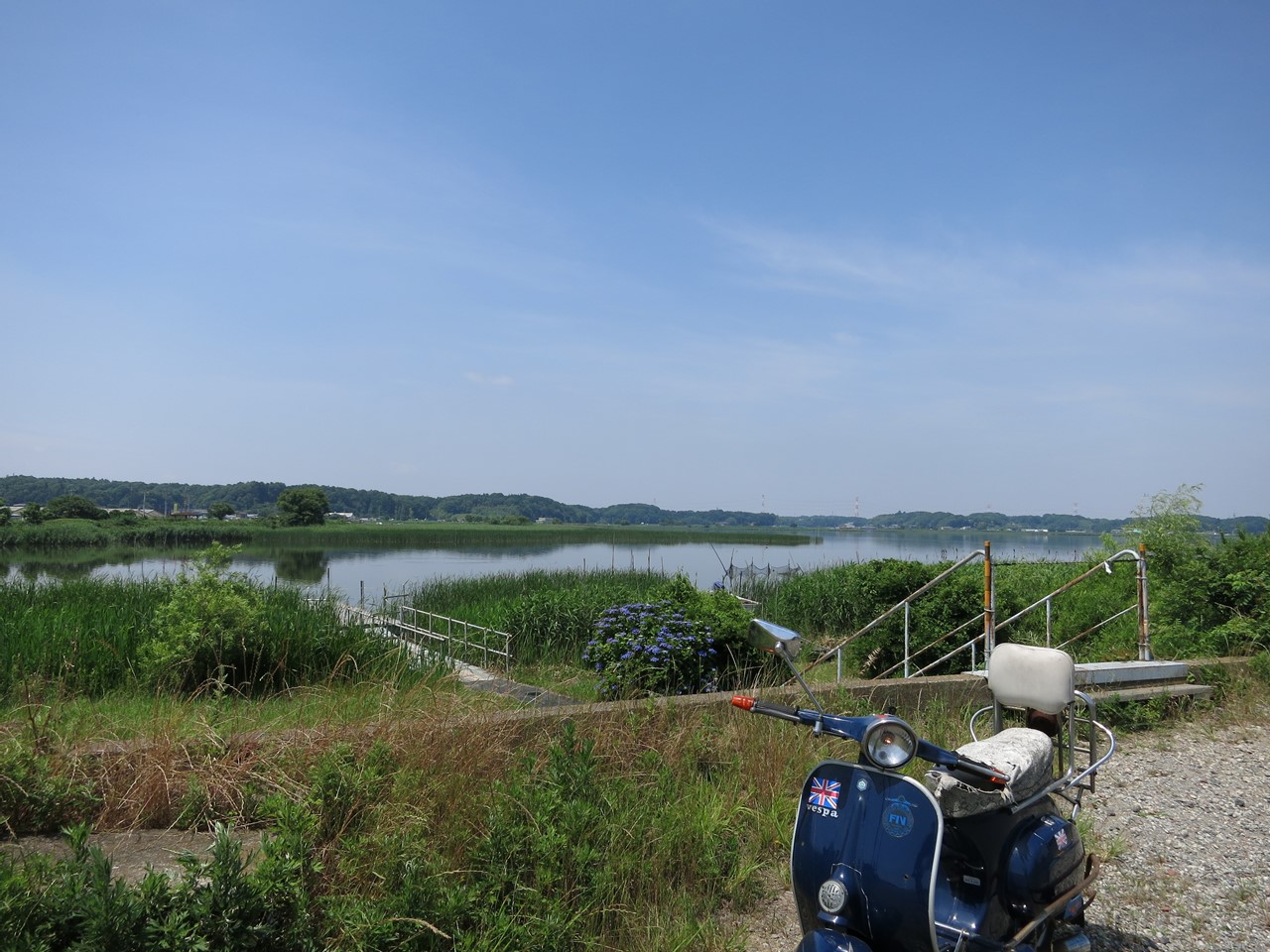 f0225627_20103194-vespa